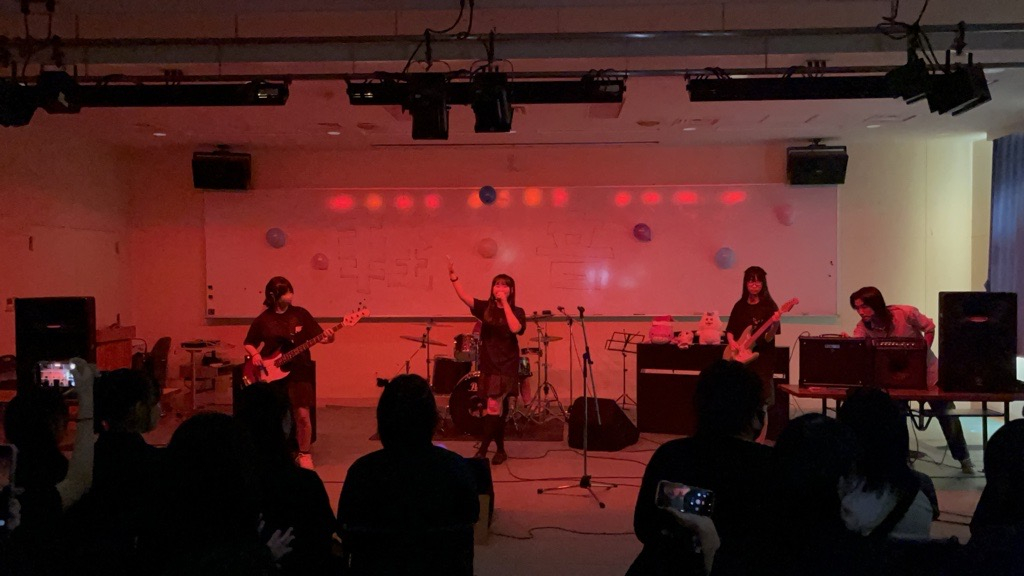 軽音楽部文化祭（Easter Lily）